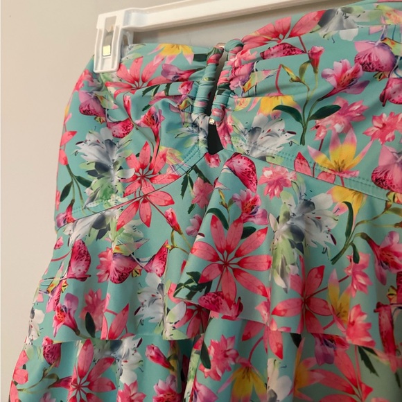 Floral Swim Top - Picture 2 of 6